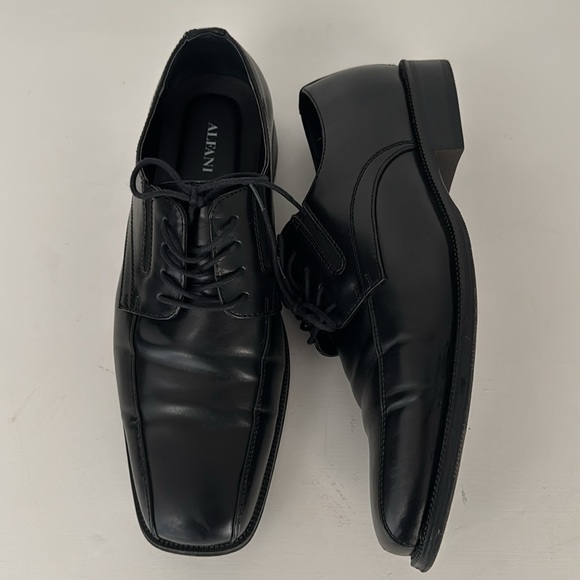 Alfani mens dress shoes - Picture 2 of 4